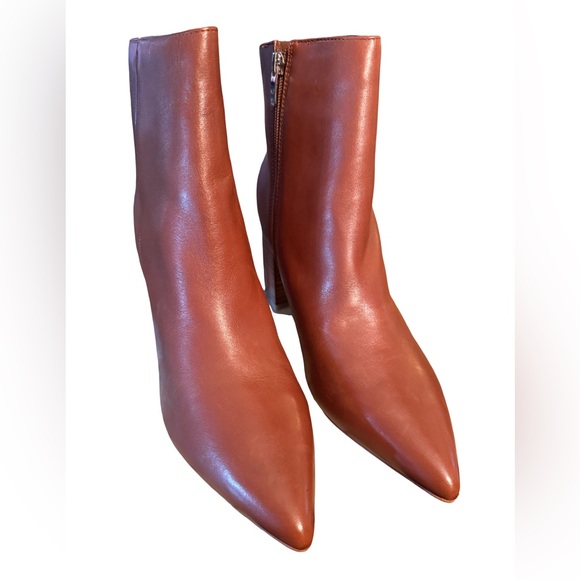 Marc Fisher NWT SZ 9 Beautiful Tan Leather Ultra Comfort Heeled Booties (SH068) - Picture 3 of 10